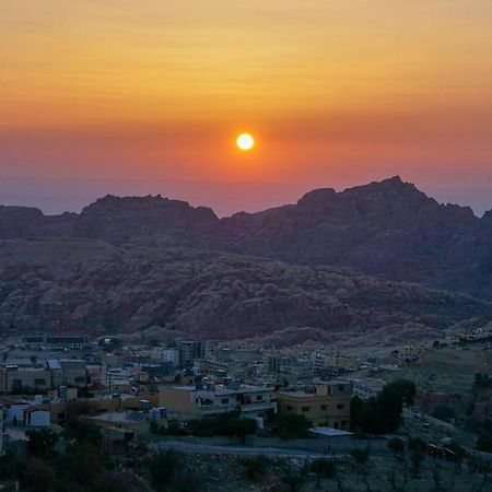 بيت شباب Abraham وادي موسى المظهر الخارجي الصورة